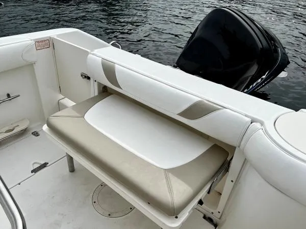 Slide: The Image of Boston Whaler 240 Outrage 2003 - 11