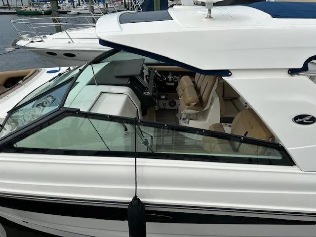 Slide: The Image of Sea Ray 400 SLX 2019 - 3