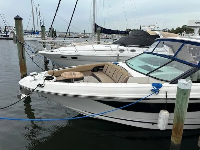 Slide: The Image of Sea Ray 400 SLX 2019 - 6