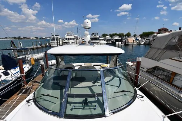 Slide: The Image of Sea Ray 380 Sundancer 2006 - 11