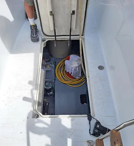 Slide: The Image of Tollycraft Motor Yacht 1992 - 10