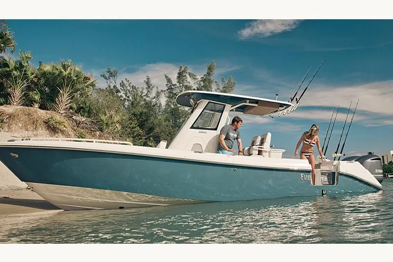 Slide: The Image of Everglades 295 Center Console 2017 - 0