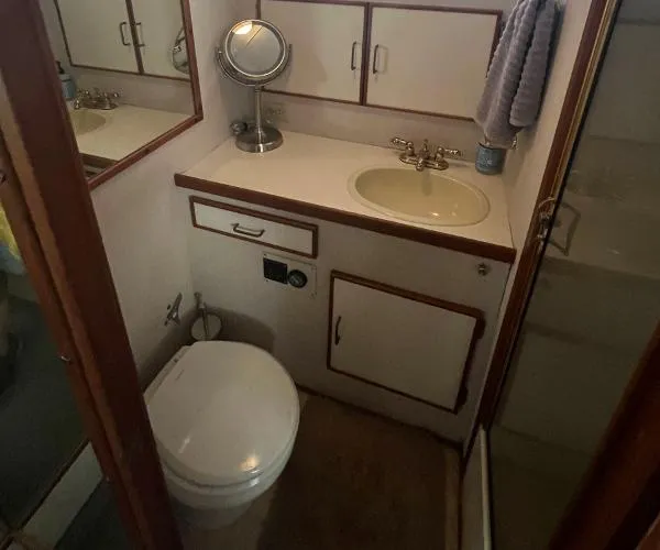 Slide: The Image of Tollycraft 44 Cockpit Motor Yacht 1986 - 7