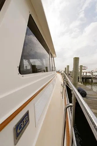 Slide: The Image of Grand Banks 54 Eastbay SX 2006 - 10