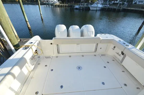 Slide: The Image of Boston Whaler 345 Conquest 2021 - 2