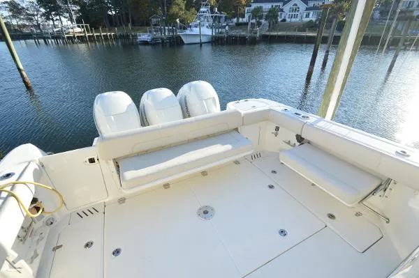 Slide: The Image of Boston Whaler 345 Conquest 2021 - 3