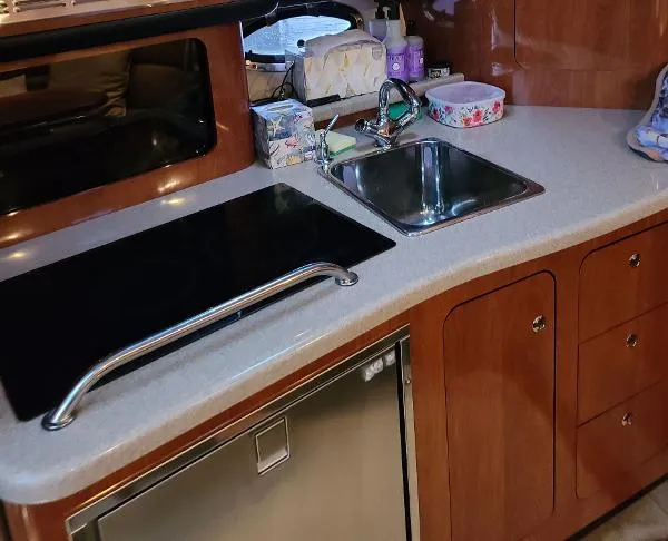 Slide: The Image of Crownline Boats 340 CR 2008 - 10