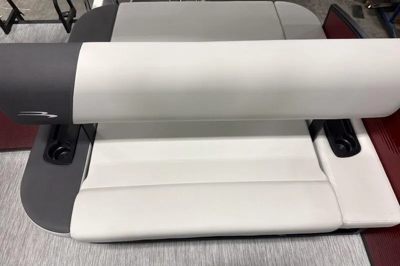 Slide: The Image of 2026 Bennington 22 SSBSF boat seat, featuring sleek white and gray upholstery. - 11