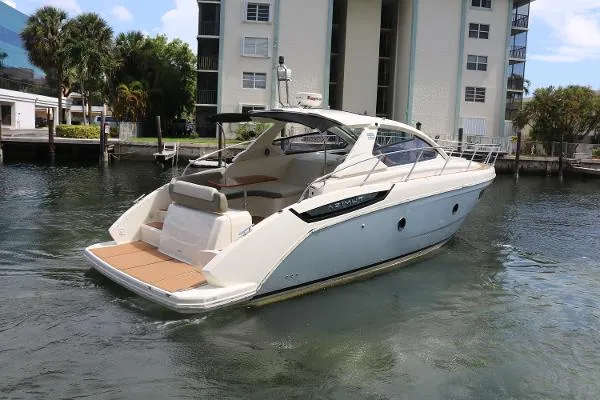 Slide: The Image of Azimut Atlantis 2015 - 4