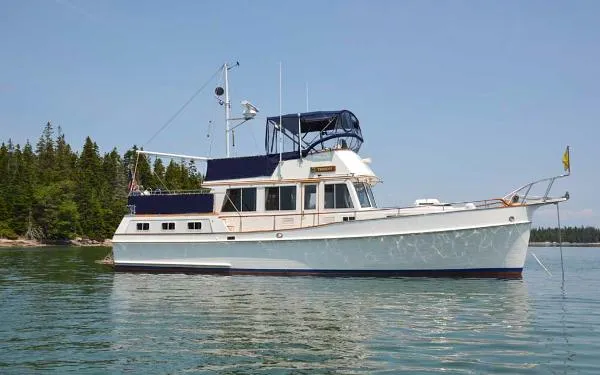 Slide: The Image of Grand Banks 42 Heritage Motor Yacht 1989 - 0