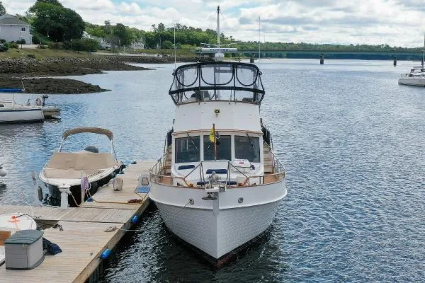 Slide: The Image of Grand Banks 42 Heritage Motor Yacht 1989 - 7