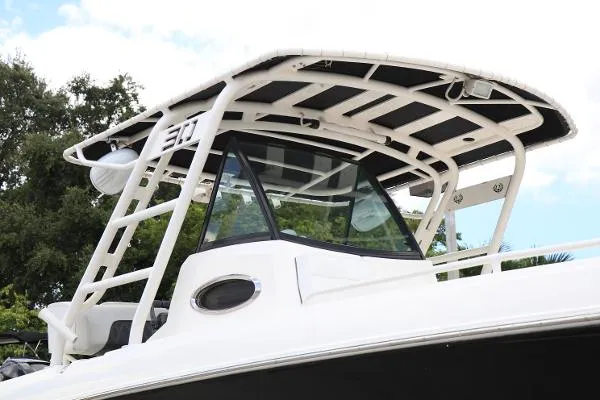 Slide: The Image of Wellcraft 30 Scarab Sport 2008 - 5