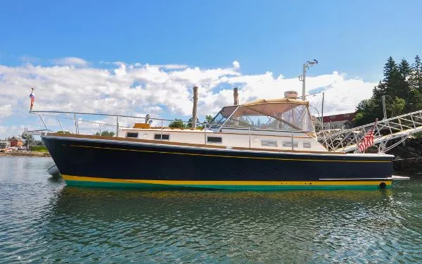 Slide: The Image of Grand Banks Eastbay 38 EX 1995 - 0