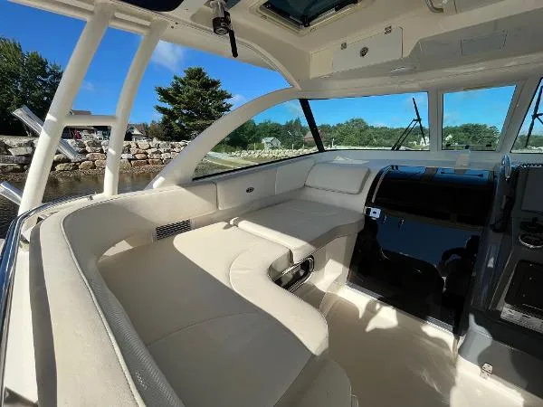 Slide: The Image of Pursuit OS 345 Offshore 2011 - 9