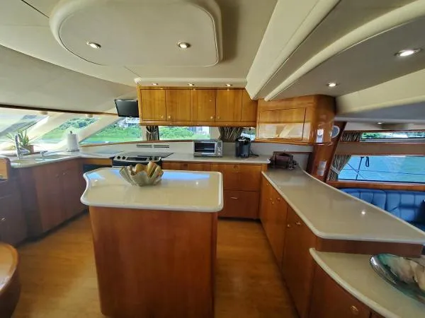 Slide: The Image of Neptunus 62 Flybridge 2004 - 9