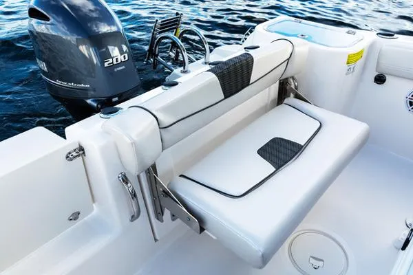Slide: The Image of Wellcraft 222 Fisherman 2023 - 7