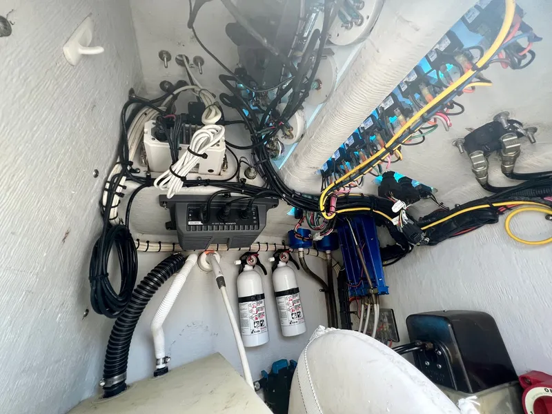 Slide: The Image of Electrical wiring in a 2006 Concept 27 boat. - 28