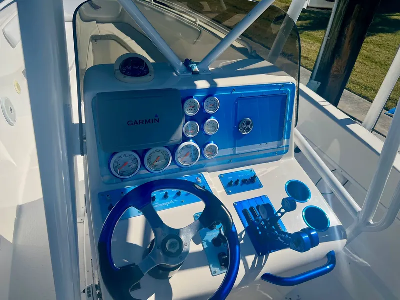 Slide: The Image of 2006 Concept 27 boat helm with Garmin instruments. - 33