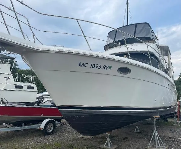Slide: The Image of Carver Yachts 404 Cockpit Motor Yacht 2000 - 0