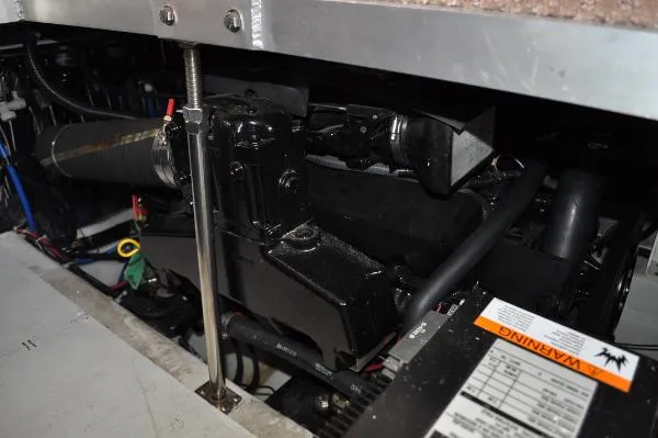 Slide: The Image of Carver Yachts 404 Cockpit Motor Yacht 2000 - 5