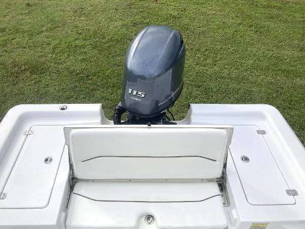 Slide: The Image of Sportsman Masters 207 Bay Boat 2015 - 11