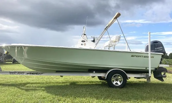 Slide: The Image of Sportsman Masters 207 Bay Boat 2015 - 2
