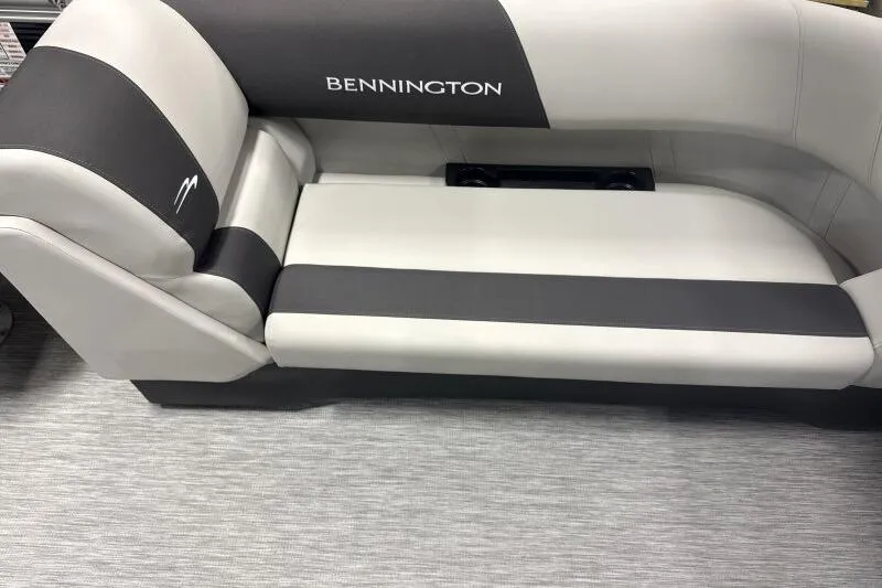 Slide: The Image of 2026 Bennington 22 SSRSF boat seat with black and white upholstery. - 11