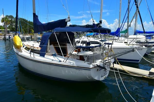 Slide: The Image of Catalina 30 MkII 1989 - 0