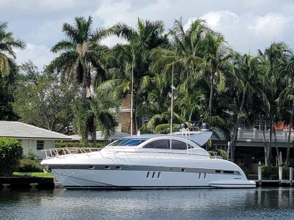 Slide: The Image of Mangusta 72 Hardtop w Doors 2010 - 6