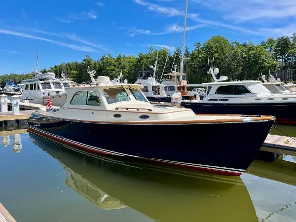 Slide: The Image of Hinckley Yachts Picnic Boat EP 2007 - 0