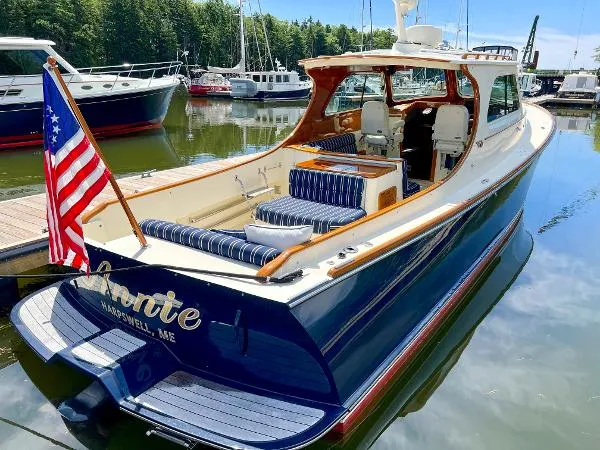 Slide: The Image of Hinckley Yachts Picnic Boat EP 2007 - 3