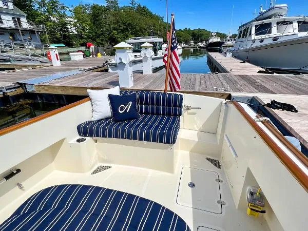 Slide: The Image of Hinckley Yachts Picnic Boat EP 2007 - 8