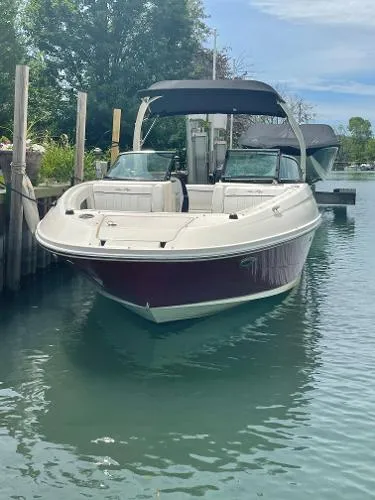Slide: The Image of Sea Ray 240 Sundeck Outboard 2014 - 1