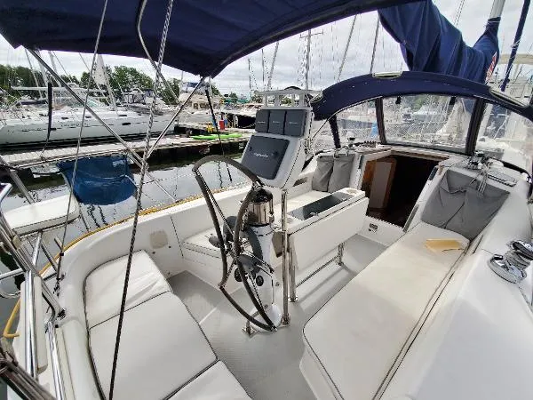 Slide: The Image of Catalina 34 MkII 2005 - 8