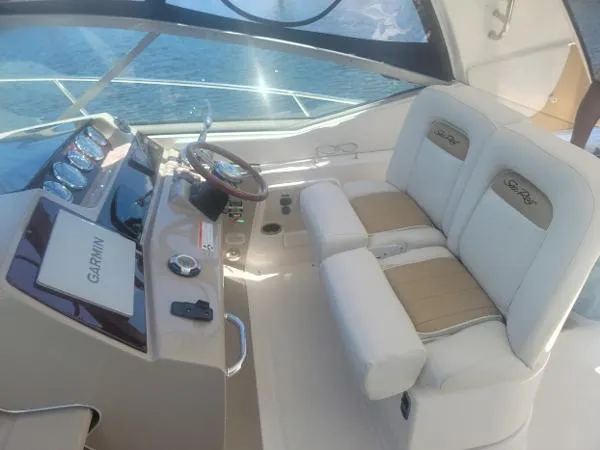 Slide: The Image of Sea Ray 350 Sundancer 2009 - 4
