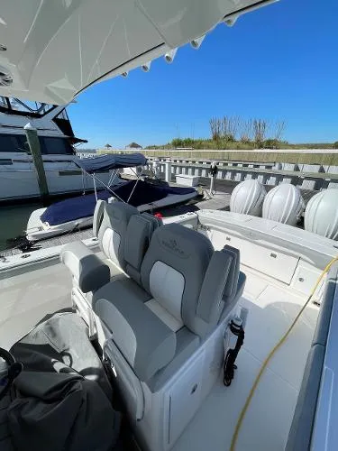 Slide: The Image of Regulator Marine 34 2022 - 10