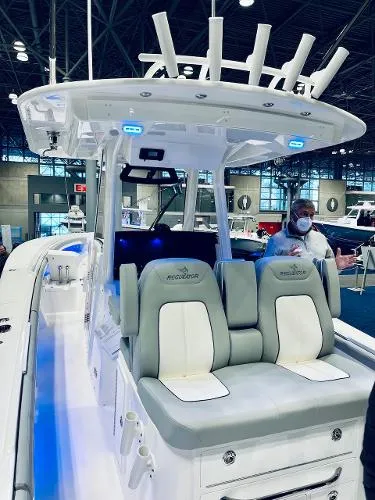 Slide: The Image of Regulator Marine 34 2022 - 4