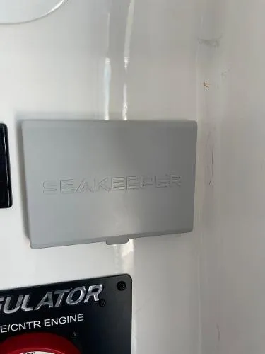 Slide: The Image of Regulator Marine 34 2022 - 7