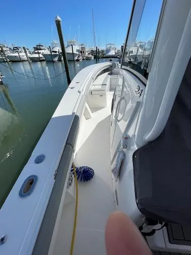 Slide: The Image of Regulator Marine 34 2022 - 9