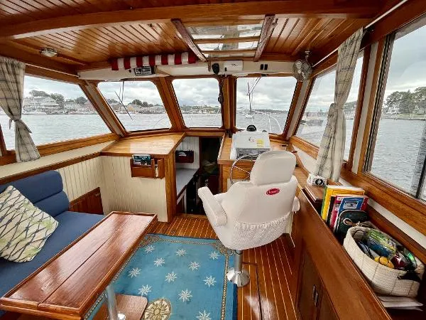 Slide: The Image of Webbers Cove 34 Flybridge 1980 - 8