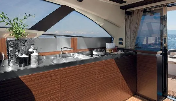 Slide: The Image of Azimut 55S 2014 - 5
