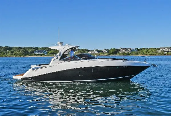 Slide: The Image of Sea Ray 370 Sundancer 2016 - 0