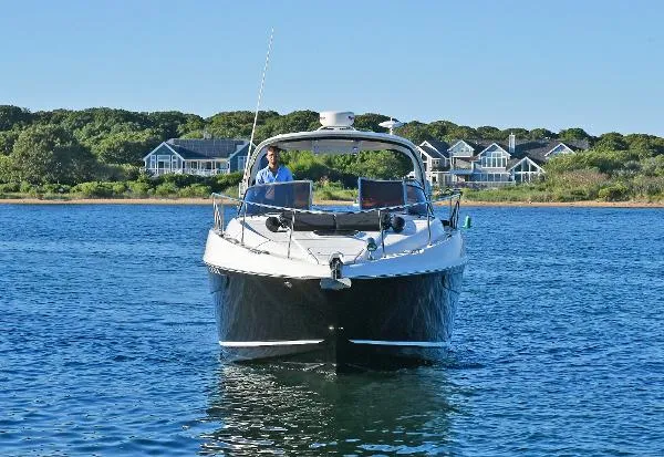 Slide: The Image of Sea Ray 370 Sundancer 2016 - 5