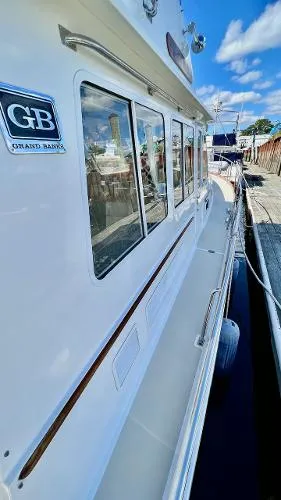 Slide: The Image of Grand Banks Eastbay 40 Flybridge 1997 - 10