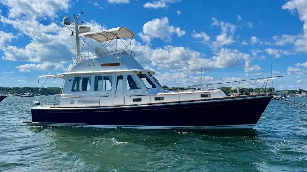 Slide: The Image of Grand Banks Eastbay 40 Flybridge 1997 - 5