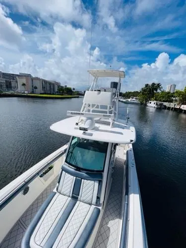 Slide: The Image of Boston Whaler 350 Outrage 2013 - 11