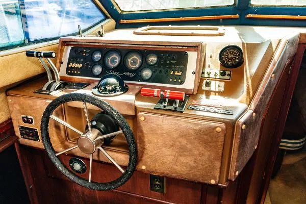 Slide: The Image of Sea Ray 36 sedan trawler 1981 - 7