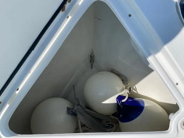 Slide: The Image of Pair Customs Center Console 2020 - 5