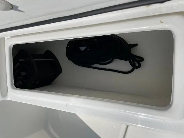 Slide: The Image of Pair Customs Center Console 2020 - 9