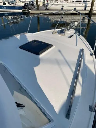 Slide: The Image of Eastern 270 Islander 2015 - 10
